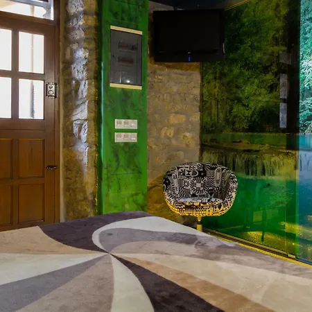 Casa Delfina * Правия
